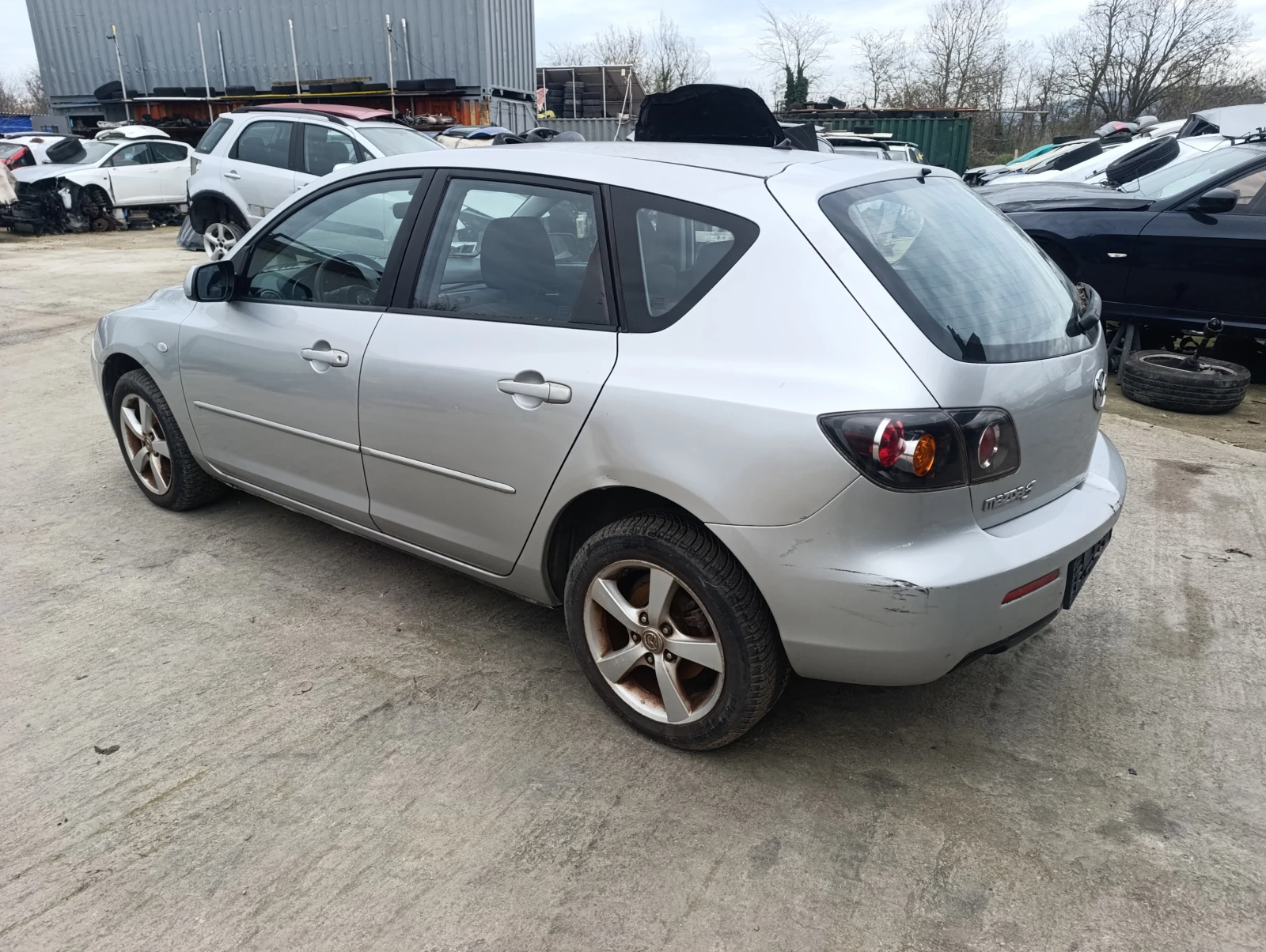 Mazda 3 1, 6D - изображение 3