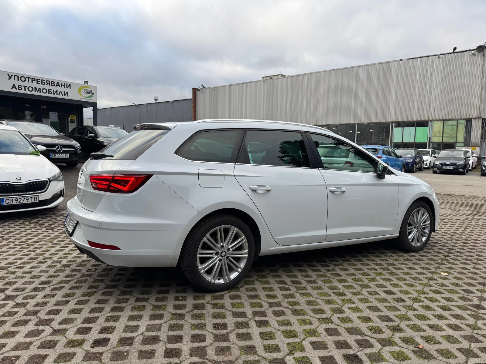 Seat Leon 1.5 TSI AT  - изображение 4