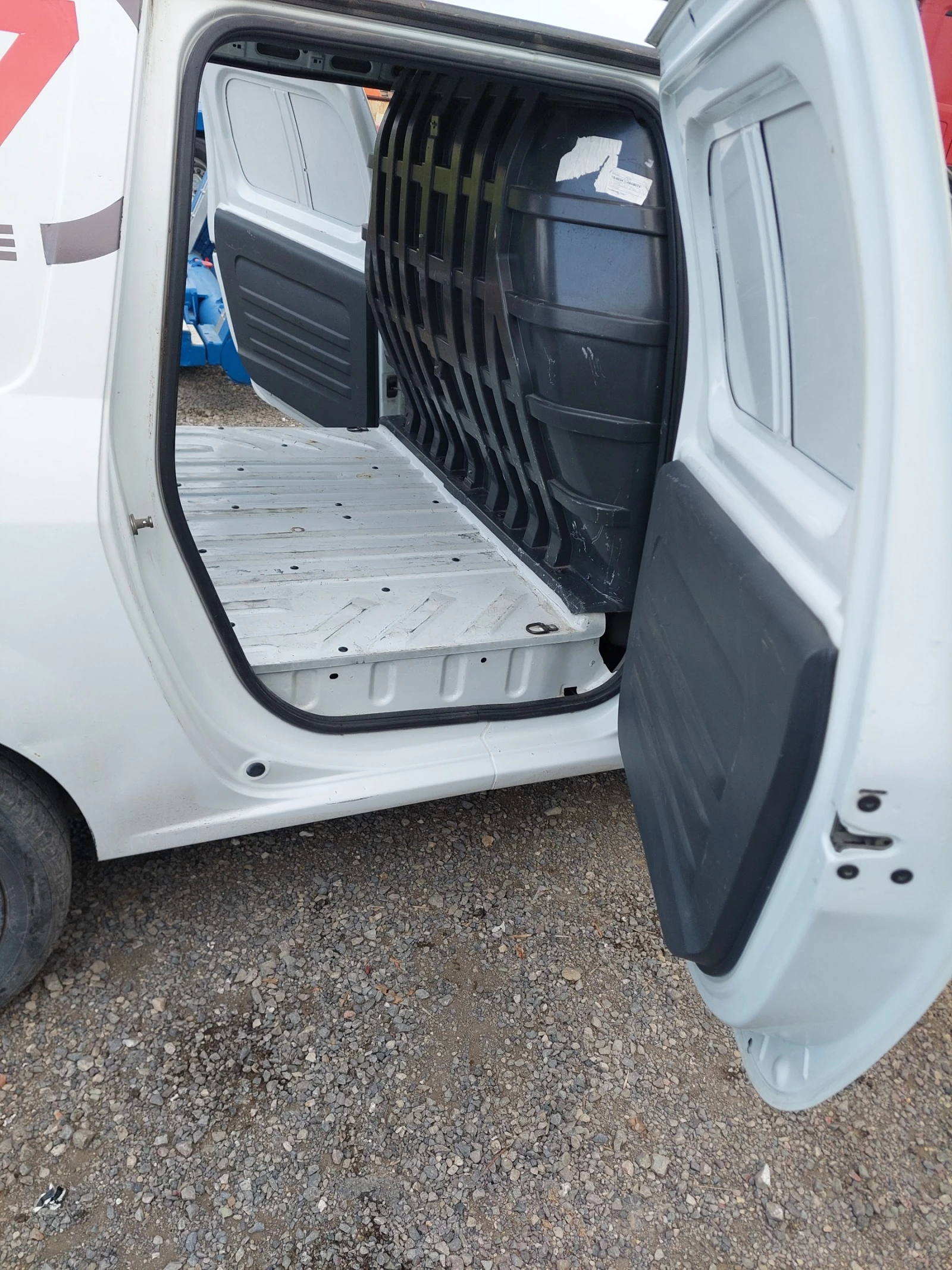 Dacia Logan 1.5dCi | Mobile.bg � ����������� 15