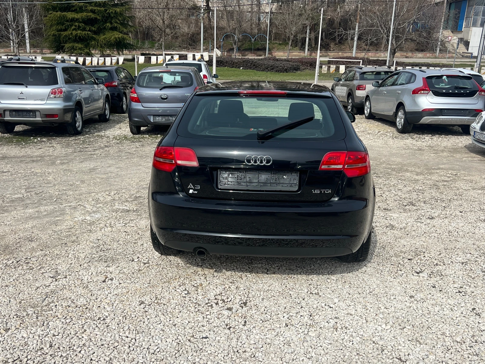 Audi A3 1.6 TDI SPORTBACK FACELIFT , снимка 4 - Автомобили и джипове - 53338482