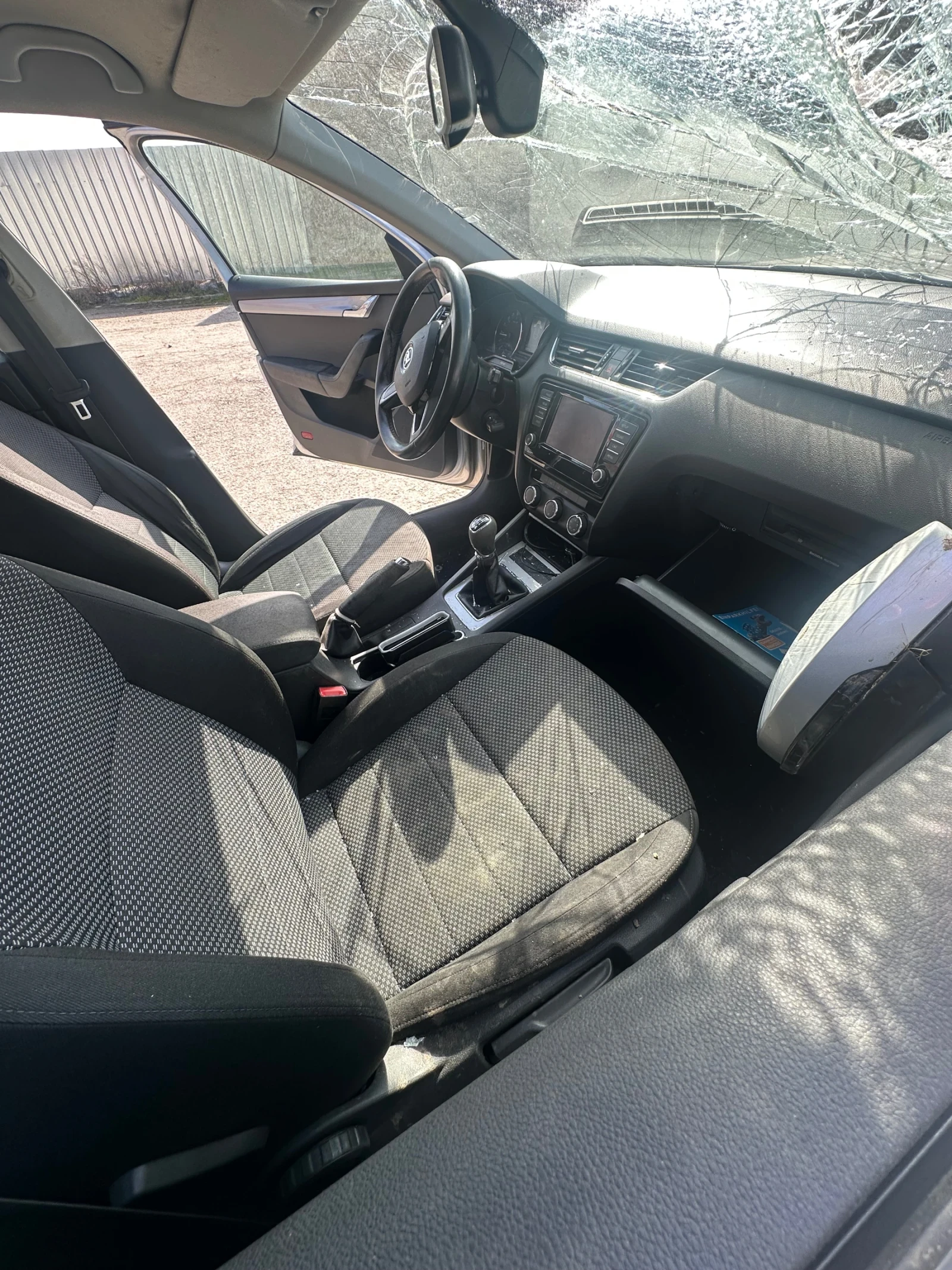 Skoda Octavia 1.6/6ск4х4 CXX, снимка 6 - Автомобили и джипове - 53793104