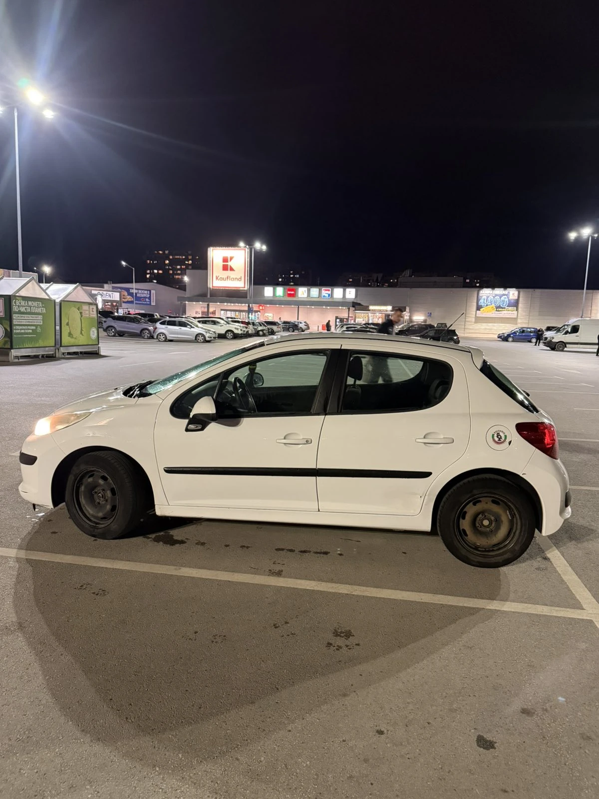 Peugeot 207 1.4, снимка 4 - Автомобили и джипове - 53958512