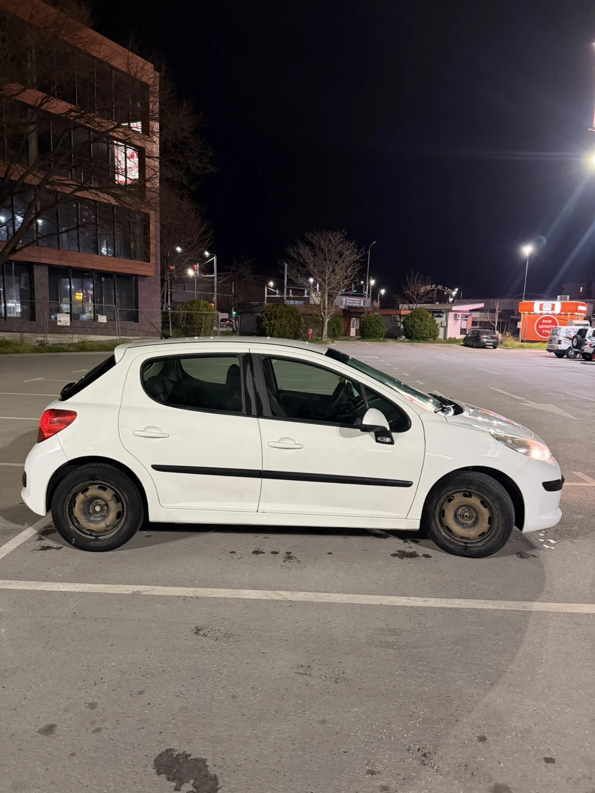 Peugeot 207 1.4, снимка 3 - Автомобили и джипове - 53958512