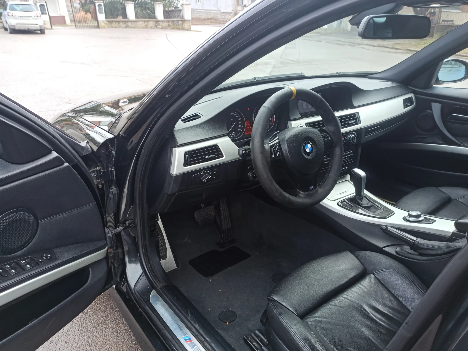BMW 330 330 XD M-Packet, снимка 14 - Автомобили и джипове - 54723326