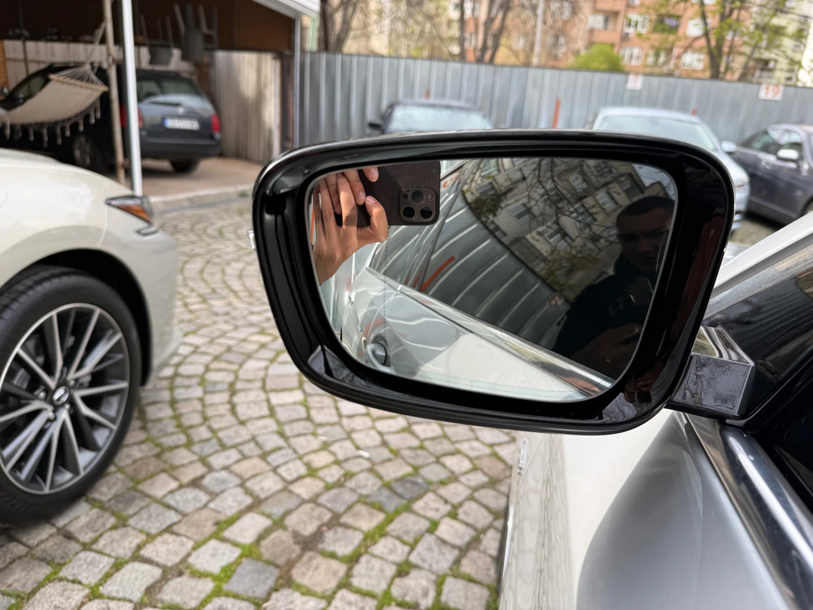 BMW 530 XD/доста интересни екстри/обслужена/за ценители!, снимка 7 - Автомобили и джипове - 54210954