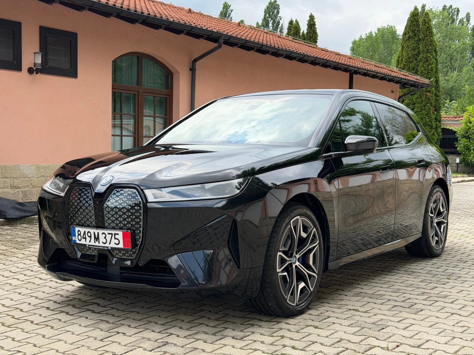 BMW iX 40/Swarovski/Mpack/Pano/Вакуум/Обдухване/Масаж/22