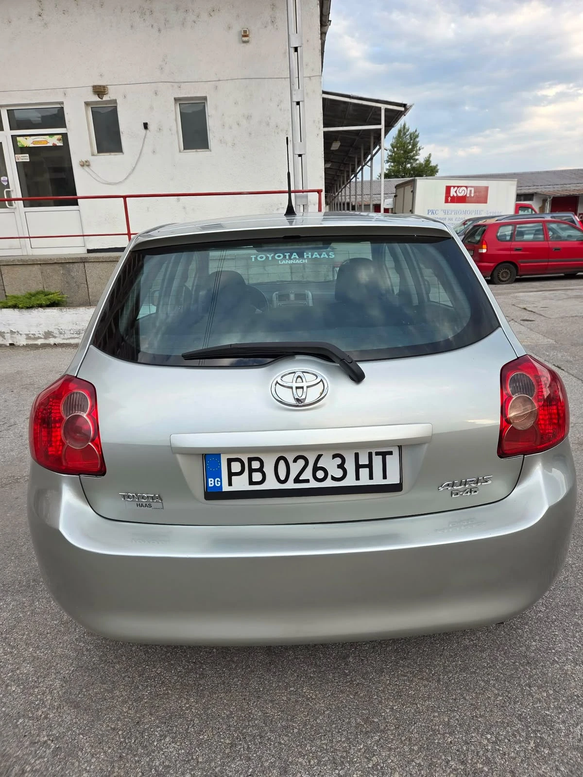 Toyota Auris, снимка 3 - Автомобили и джипове - 55108533