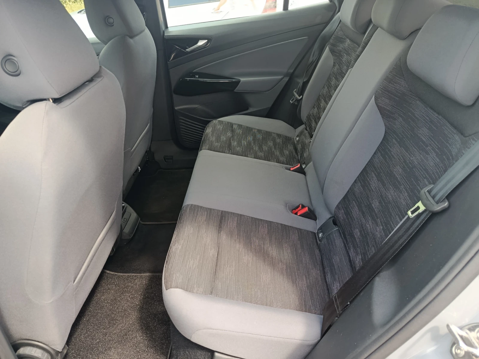 VW ID.4 Pure, снимка 13 - Автомобили и джипове - 55156716
