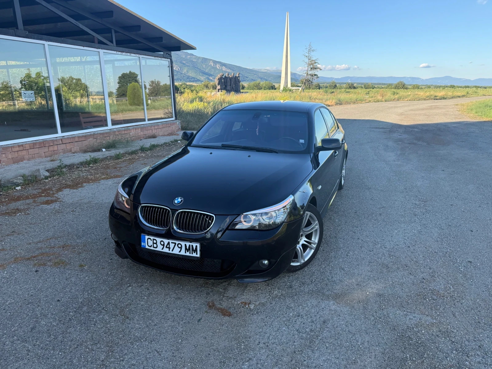 BMW 525 M-Pack LPG, снимка 2 - Автомобили и джипове - 55284827