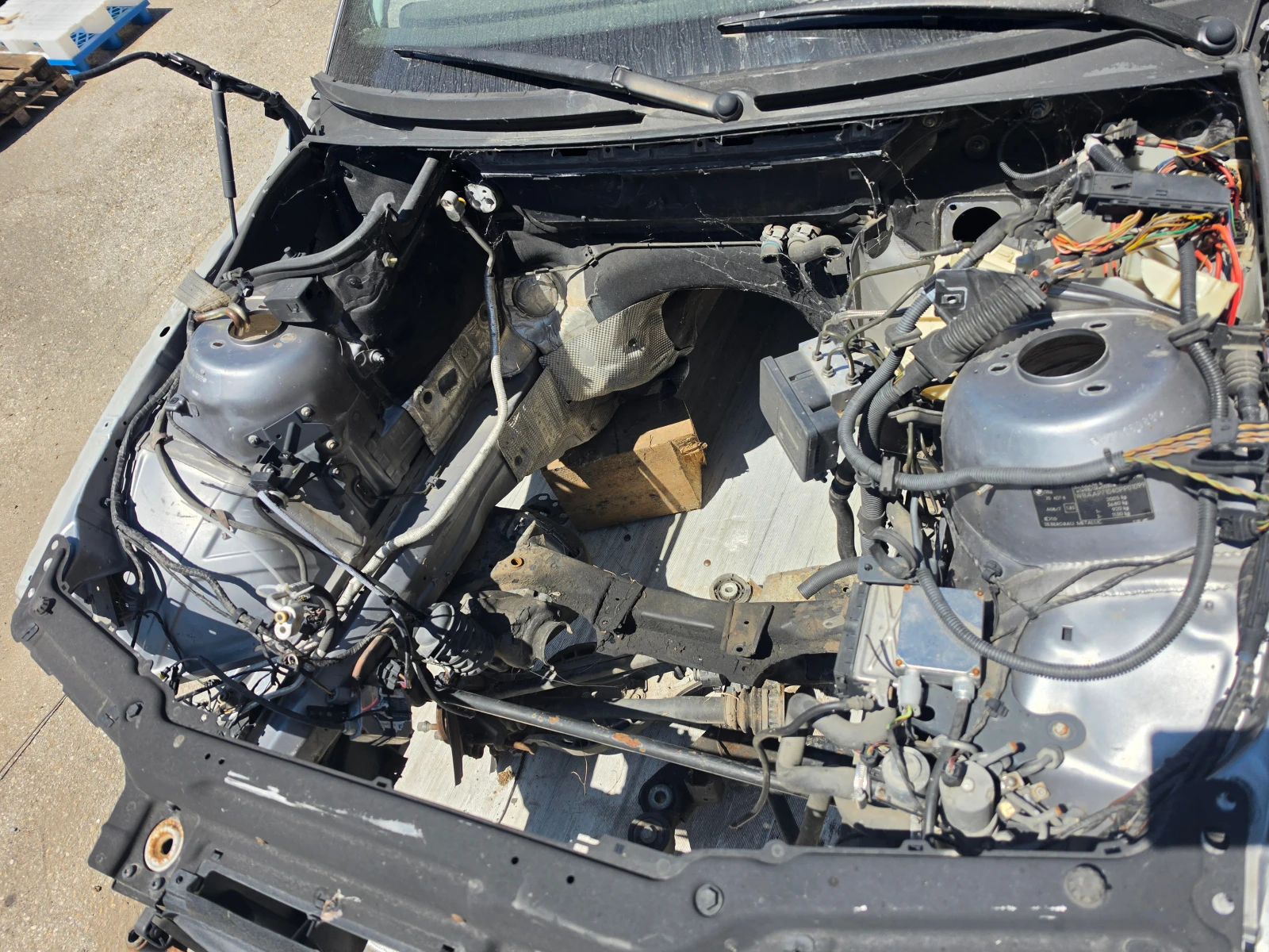 BMW 320 Фейс 6 скорости, снимка 5 - Автомобили и джипове - 55536141