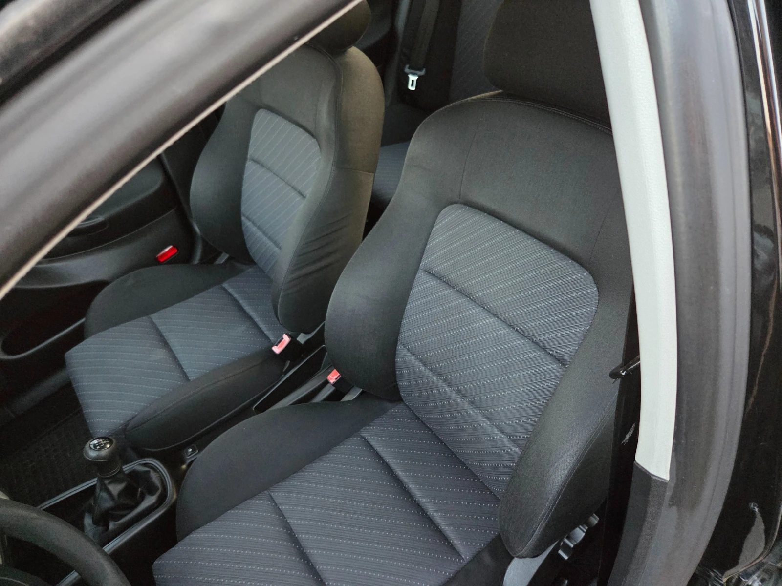 Seat Leon 1.6 FACELIFT , снимка 8 - Автомобили и джипове - 55847658