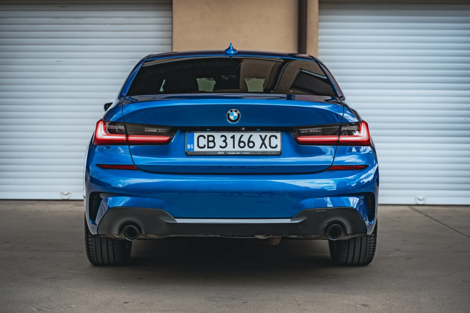 BMW 320, снимка 2 - Автомобили и джипове - 56330665