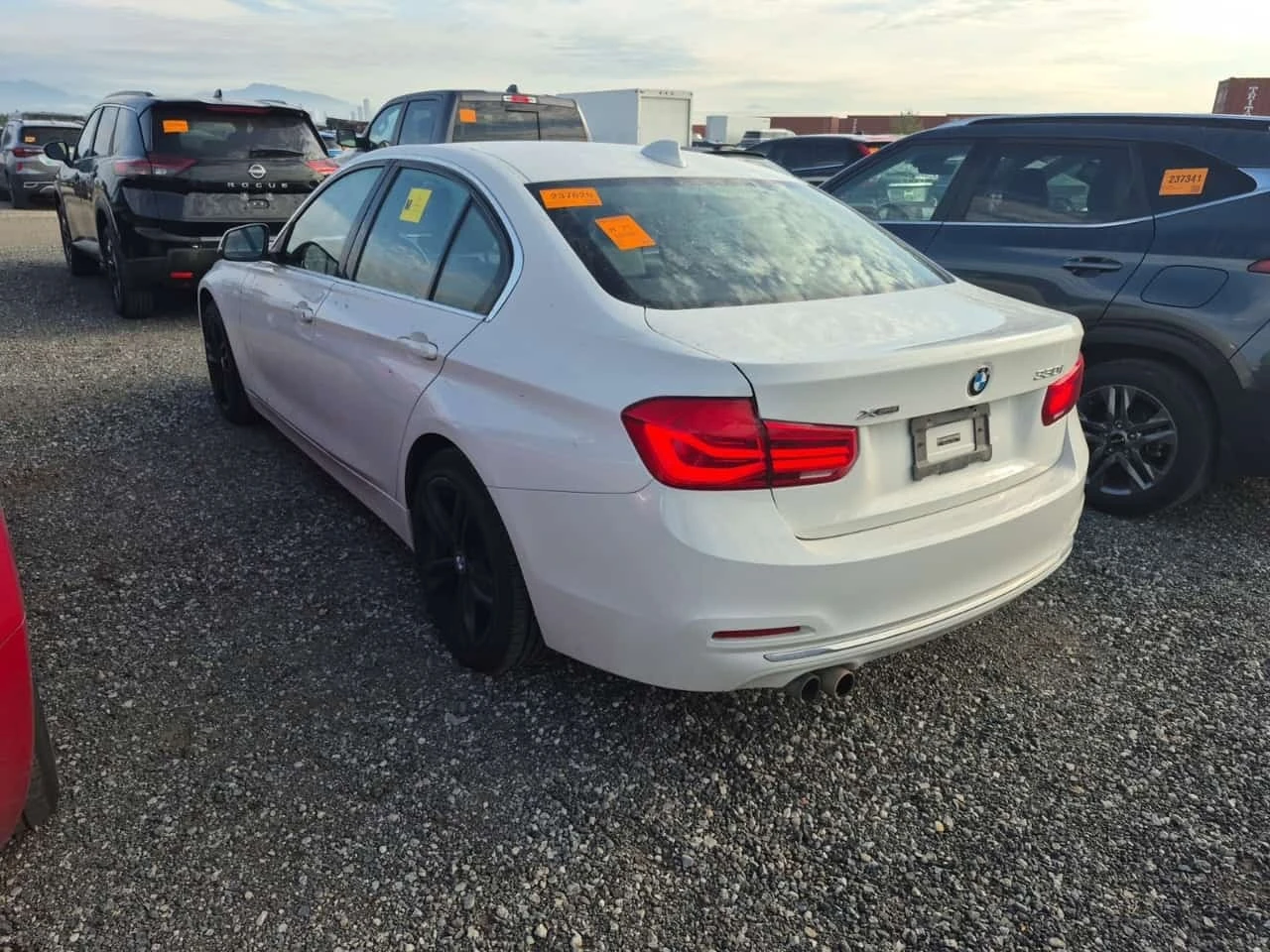 BMW 330 I XDRIVE SEDAN 4D * CARFAX * ���������� *  | Mobile.bg � ����������� 4