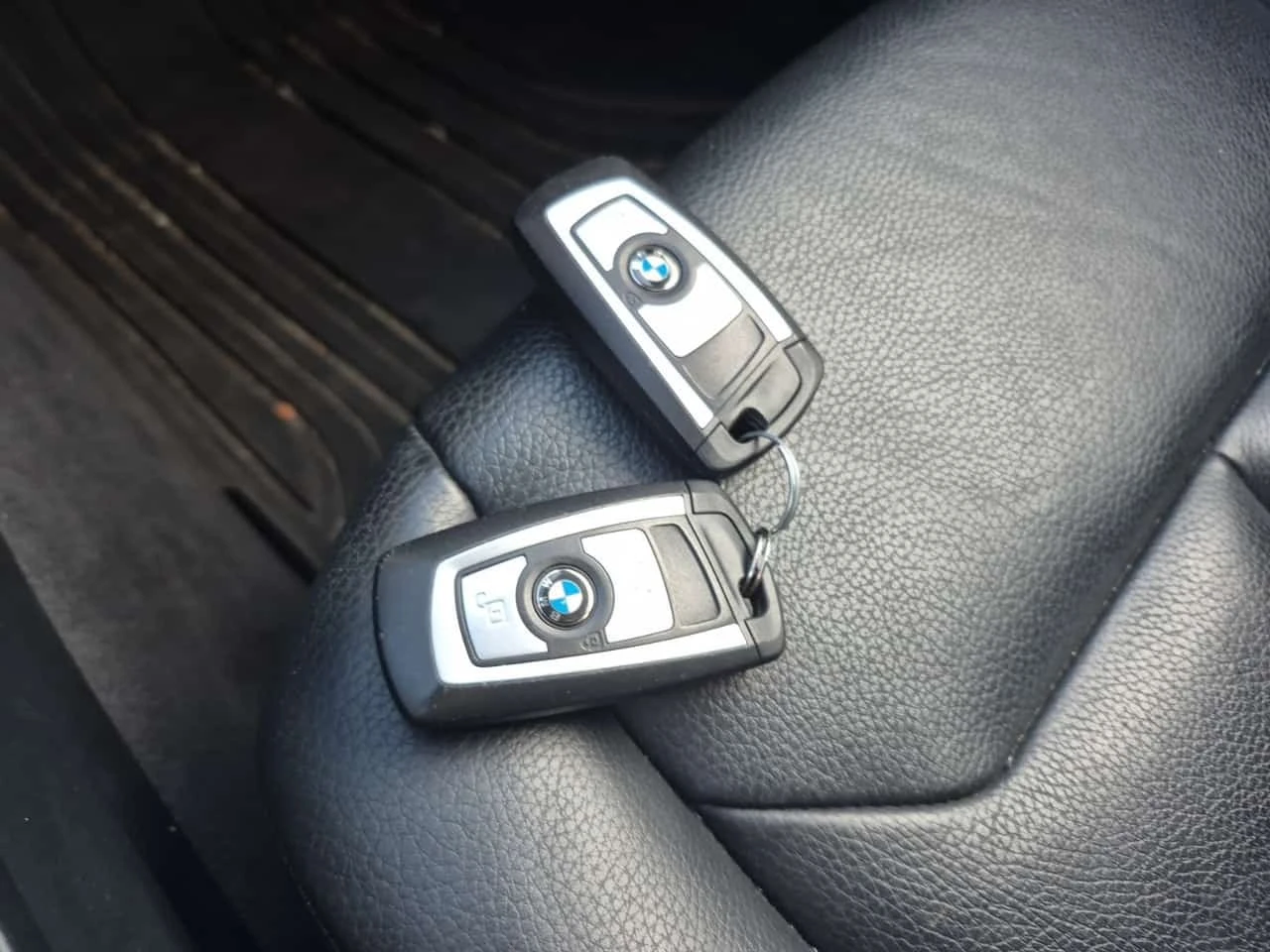 BMW 330 I XDRIVE SEDAN 4D * CARFAX * ���������� *  | Mobile.bg � ����������� 11