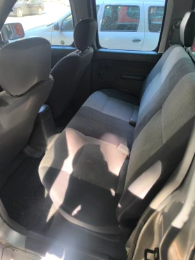 Nissan Navara 2.5 Double Cab, снимка 8