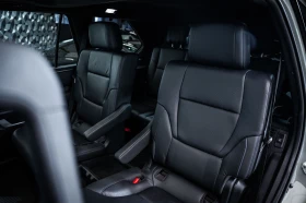 Toyota Sequoia Platinum 3.5 i-ForceMAX AWD Hybrid 360 Pano KeyGO, снимка 17
