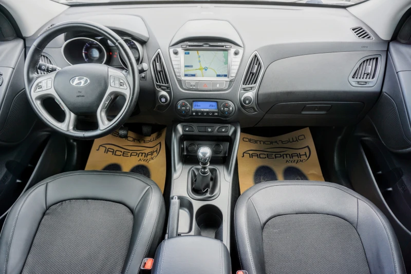 Hyundai IX35 2.0CRDI XPOSSIBLE, снимка 9 - Автомобили и джипове - 37740783