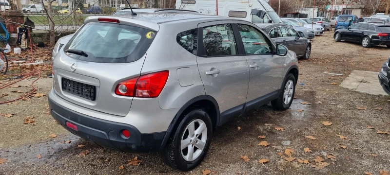 Nissan Qashqai 1.6 Бензин /Газ, снимка 4 - Автомобили и джипове - 48537951