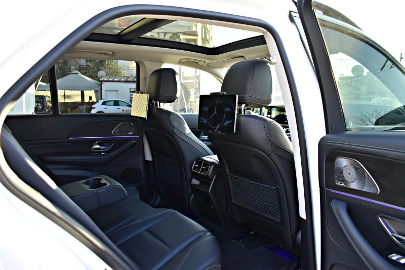 Mercedes-Benz GLE 400 AMG* AIRMAT* 360CAM* PANORAMA* MASSAGE* BURMEISTER, снимка 12 - Автомобили и джипове - 52664806