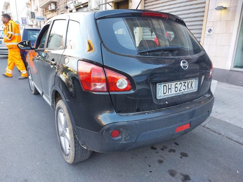 Nissan Qashqai 4х4, снимка 13 - Автомобили и джипове - 42033421