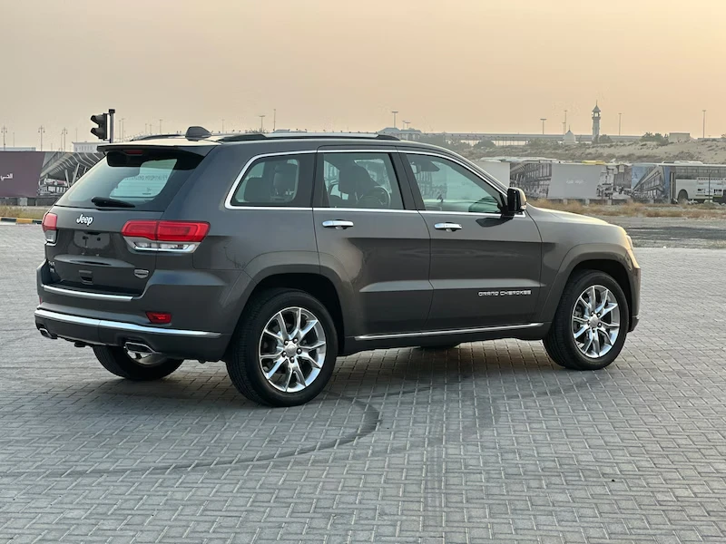 Jeep Grand cherokee Summit, снимка 6 - Автомобили и джипове - 47444382