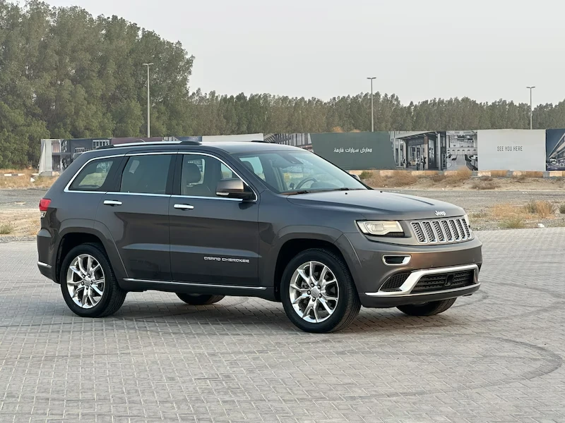 Jeep Grand cherokee Summit, снимка 4 - Автомобили и джипове - 47444382