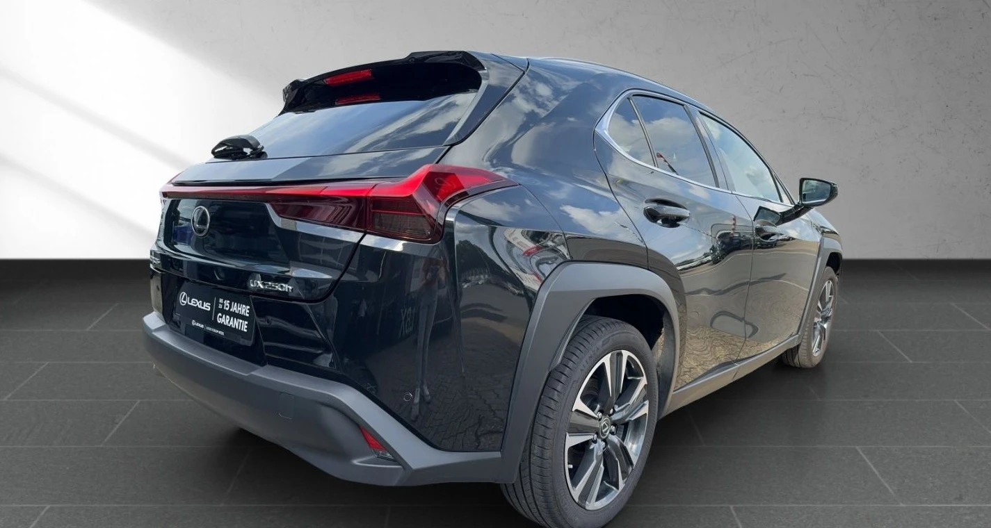 Lexus UX 250h FWD Style Facelift  В гаранция! - изображение 7