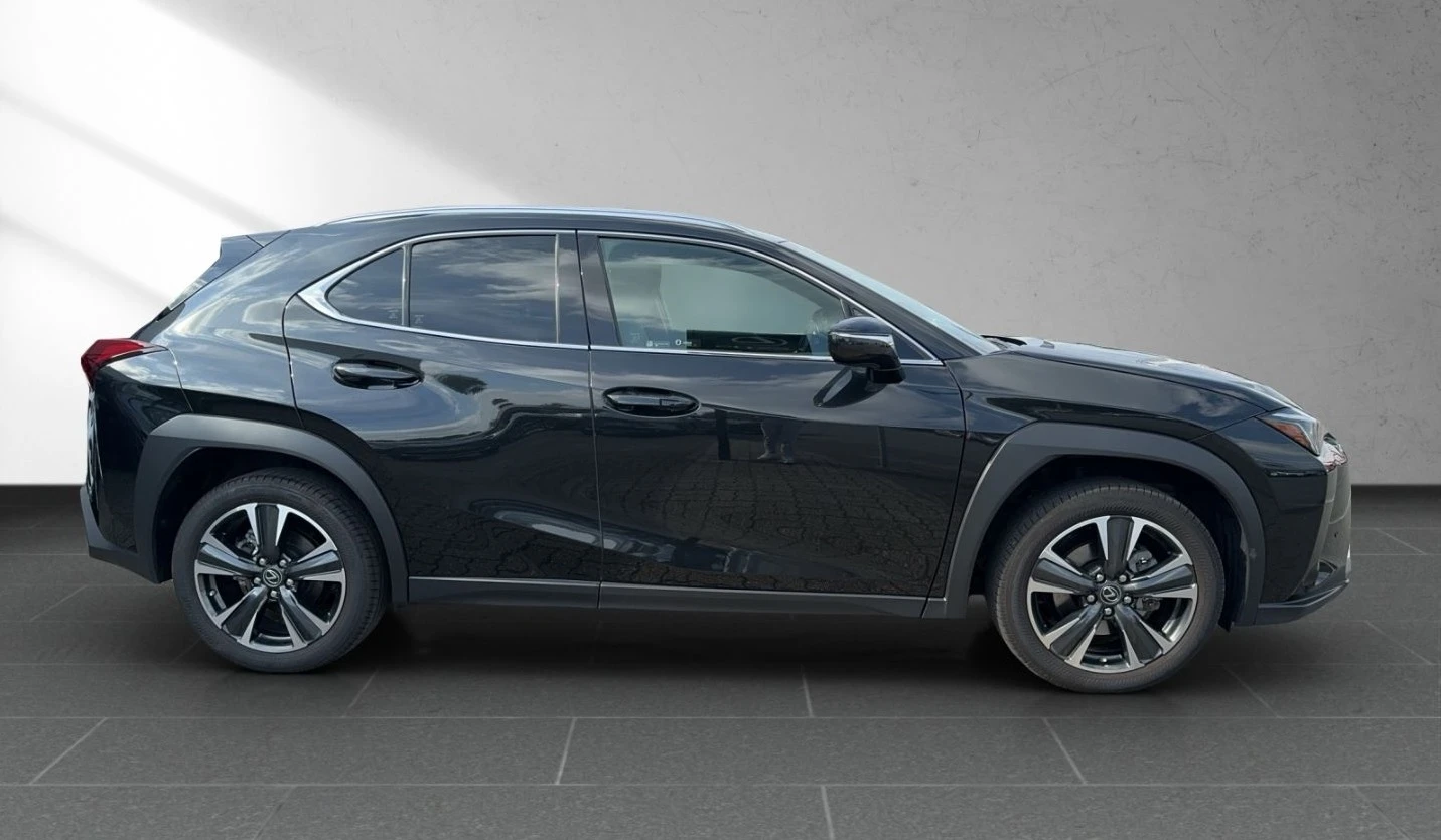 Lexus UX 250h FWD Style Facelift  В гаранция! - изображение 8