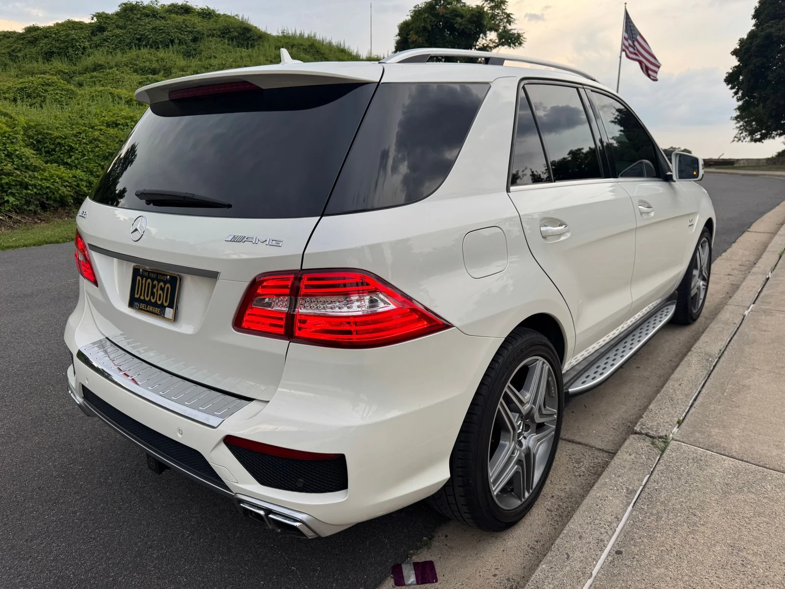 Mercedes-Benz ML 63 AMG * 4MATIC * CARFAX * ЦЕНА ДО БГ - изображение 5