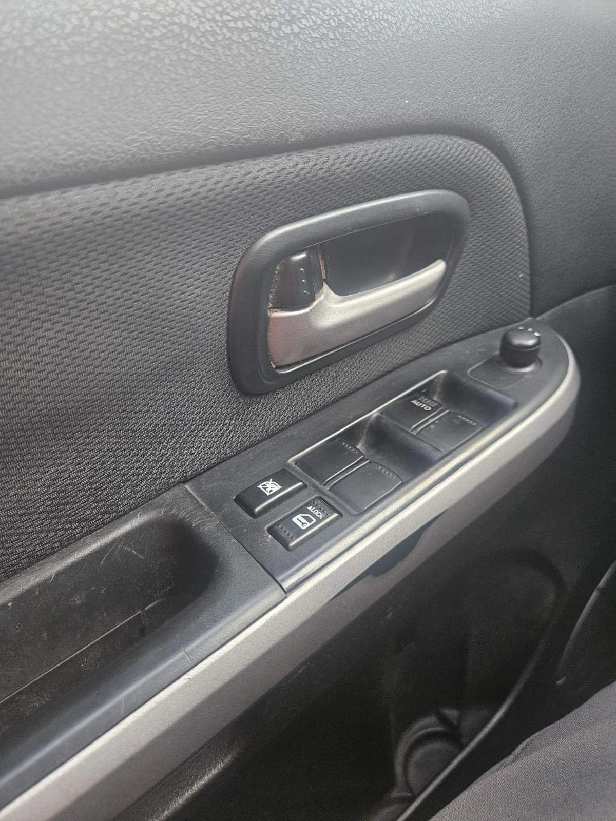 Suzuki Grand vitara  - изображение 9