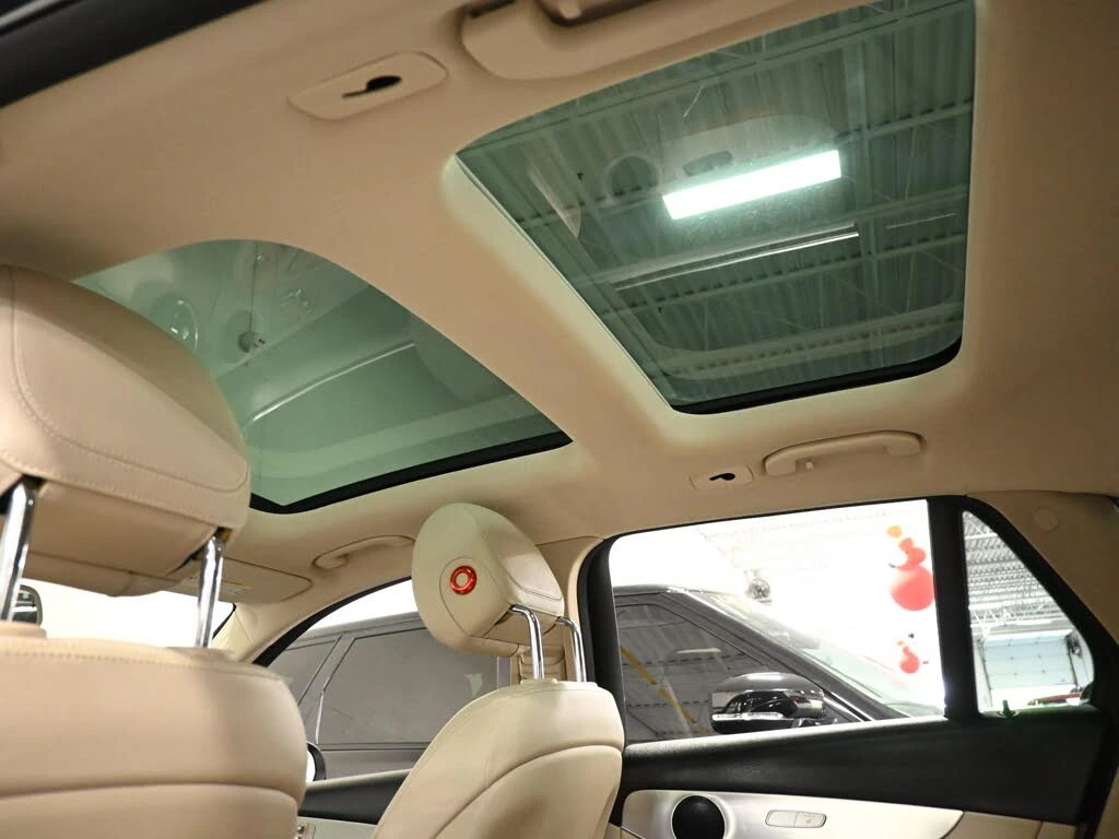 Mercedes-Benz GLC 300 4MATIC* ПОДГРЕВ* ПАНОРАМА* 360* КАМЕРА* AMBIENT* , снимка 16 - Автомобили и джипове - 55458529