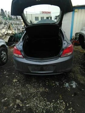 Opel Insignia 1,8 2,0A2.0DTH, снимка 10