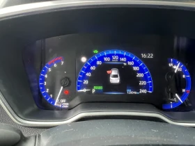 Toyota Corolla 1.8 HEV Executive, снимка 16