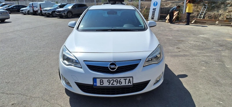 Opel Astra 1.7 дизел 110 к.с., снимка 2 - Автомобили и джипове - 47116427