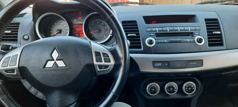 Mitsubishi Lancer, снимка 8 - Автомобили и джипове - 48089479