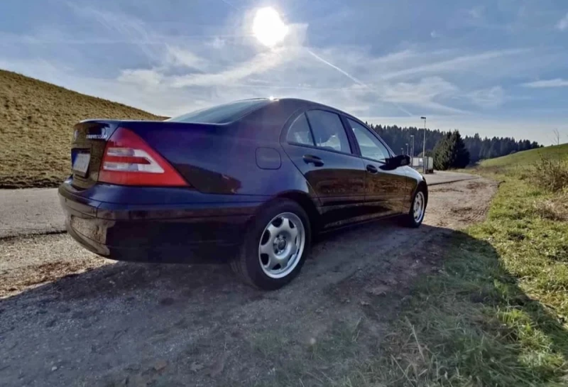 Mercedes-Benz C 180 2.0 COMPRESSOR 163KC auto, снимка 7 - Автомобили и джипове - 48244747