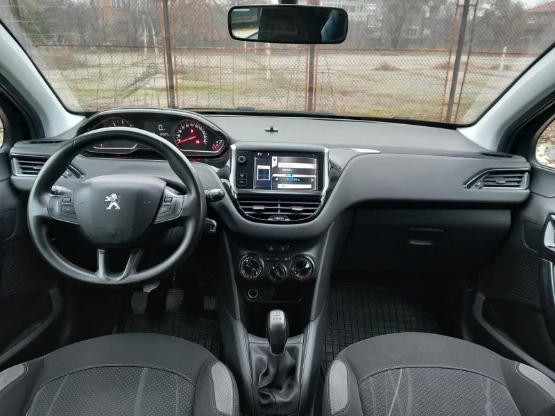 Peugeot 208 1.6 E HDI NAVI, снимка 9 - Автомобили и джипове - 48418556