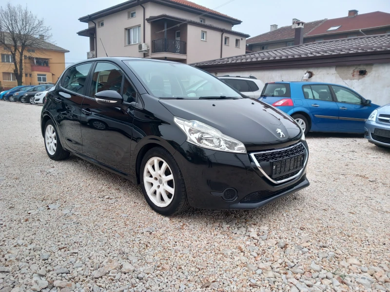 Peugeot 208 1.6 E HDI NAVI, снимка 16 - Автомобили и джипове - 48418556