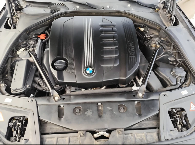 BMW 530 Headup distronic , снимка 12 - Автомобили и джипове - 52473355