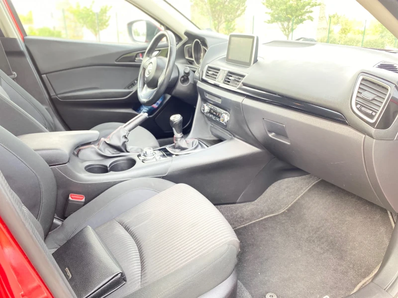 Mazda 3, снимка 7 - Автомобили и джипове - 52559598