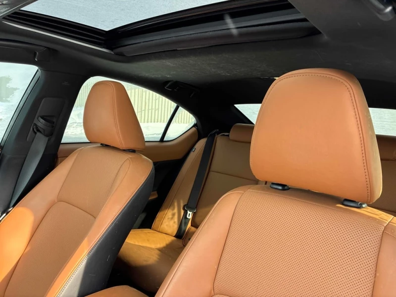 Lexus IS 300 *  * CARFAX * БЕЗ ПЪРВОНАЧАЛНА ВНОСКА, снимка 10 - Автомобили и джипове - 53269112