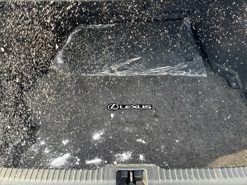 Lexus IS 300 *  * CARFAX * БЕЗ ПЪРВОНАЧАЛНА ВНОСКА, снимка 14 - Автомобили и джипове - 53269112