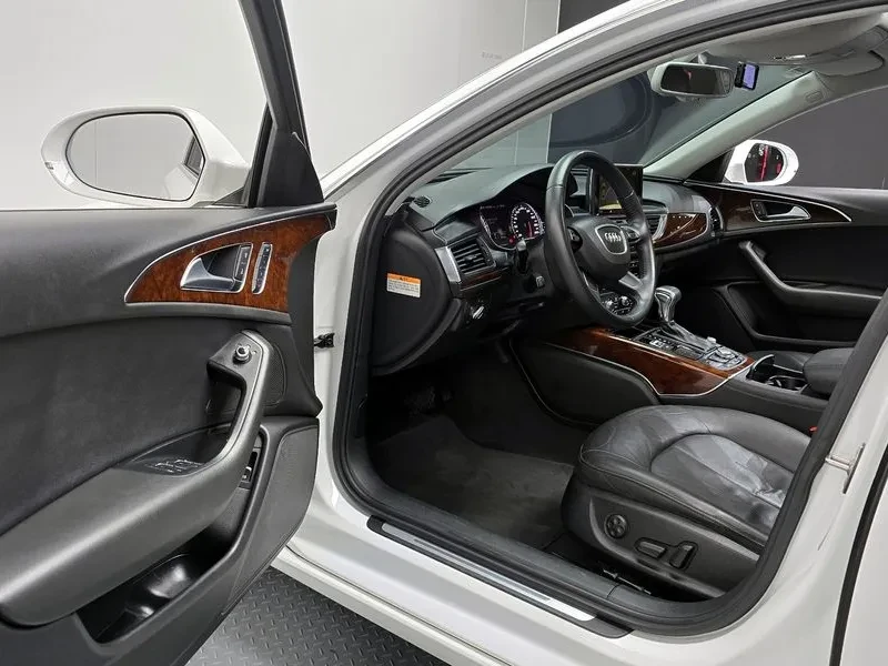 Audi A6 2.0 TDI, снимка 11 - Автомобили и джипове - 55057925
