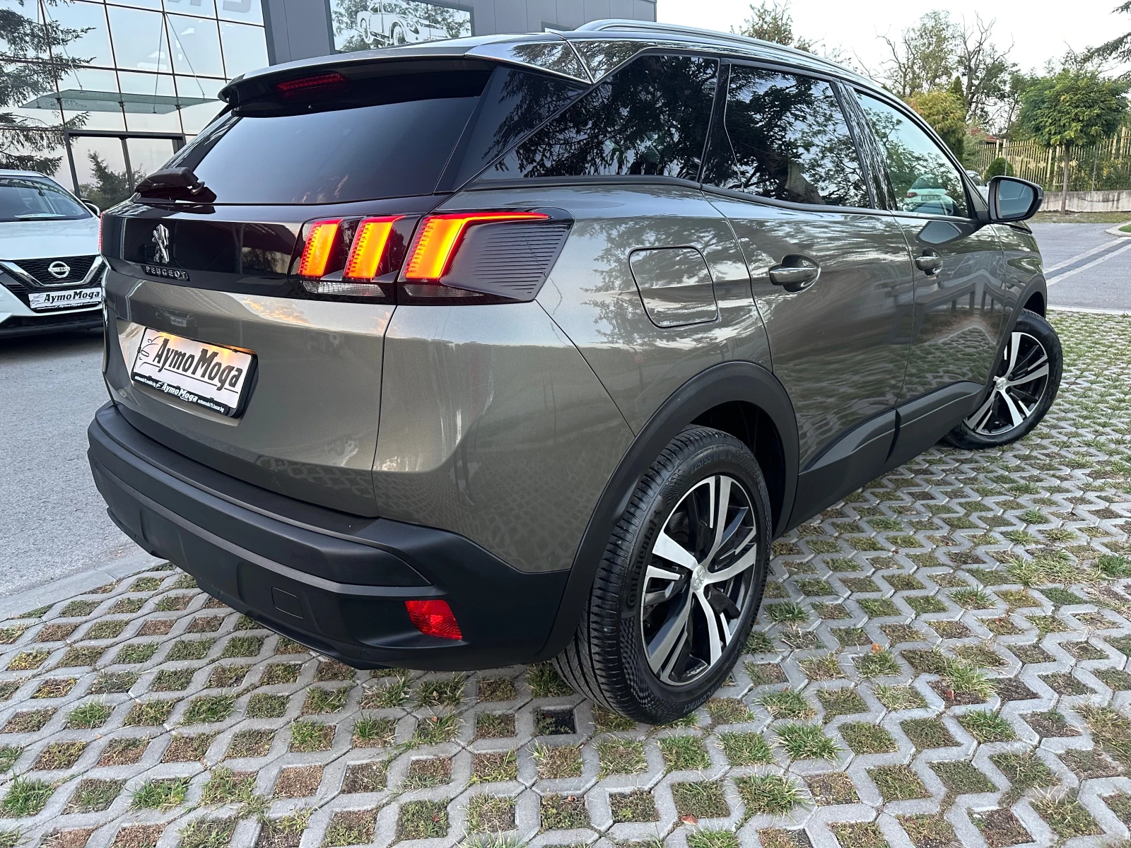 Peugeot 3008 1.5 AVTOMAT LED - изображение 4