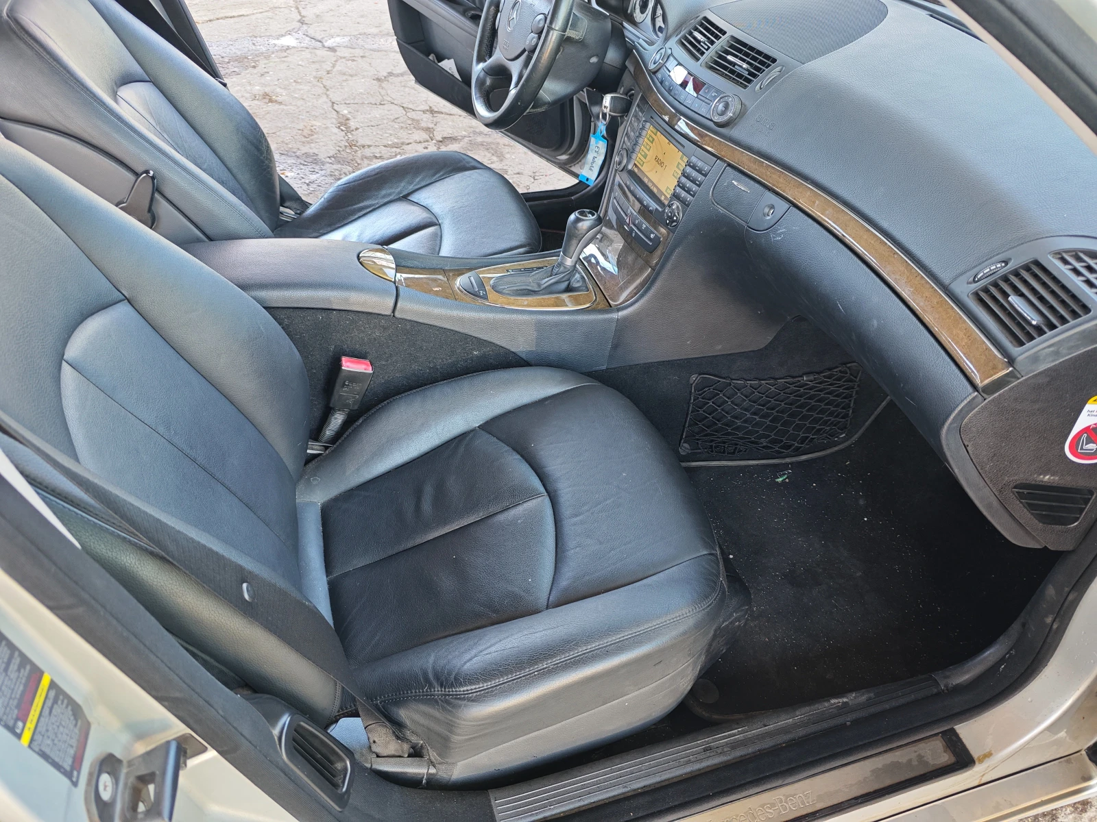 Mercedes-Benz E 280 3.0 Газ бензин , снимка 12 - Автомобили и джипове - 50777392