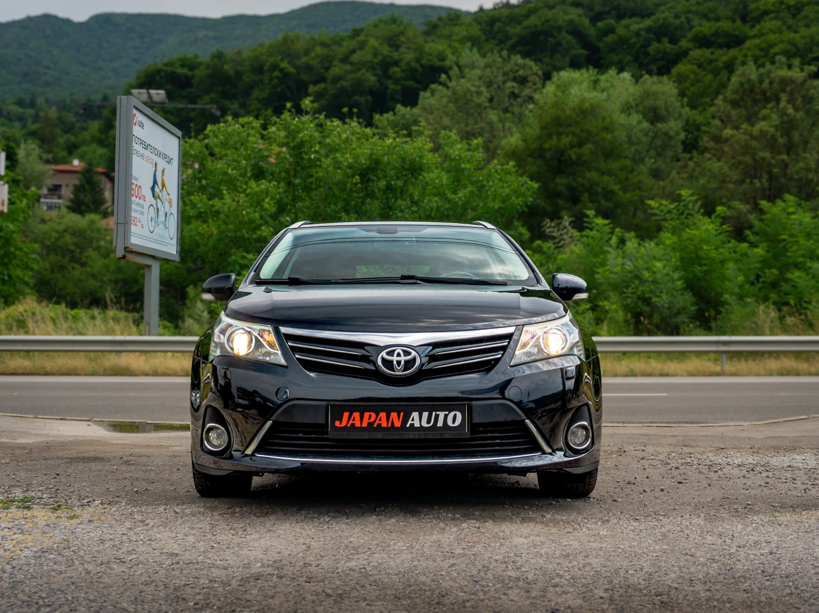 Toyota Avensis 2.0 D-4D С Гаранция! Facelift  - изображение 2