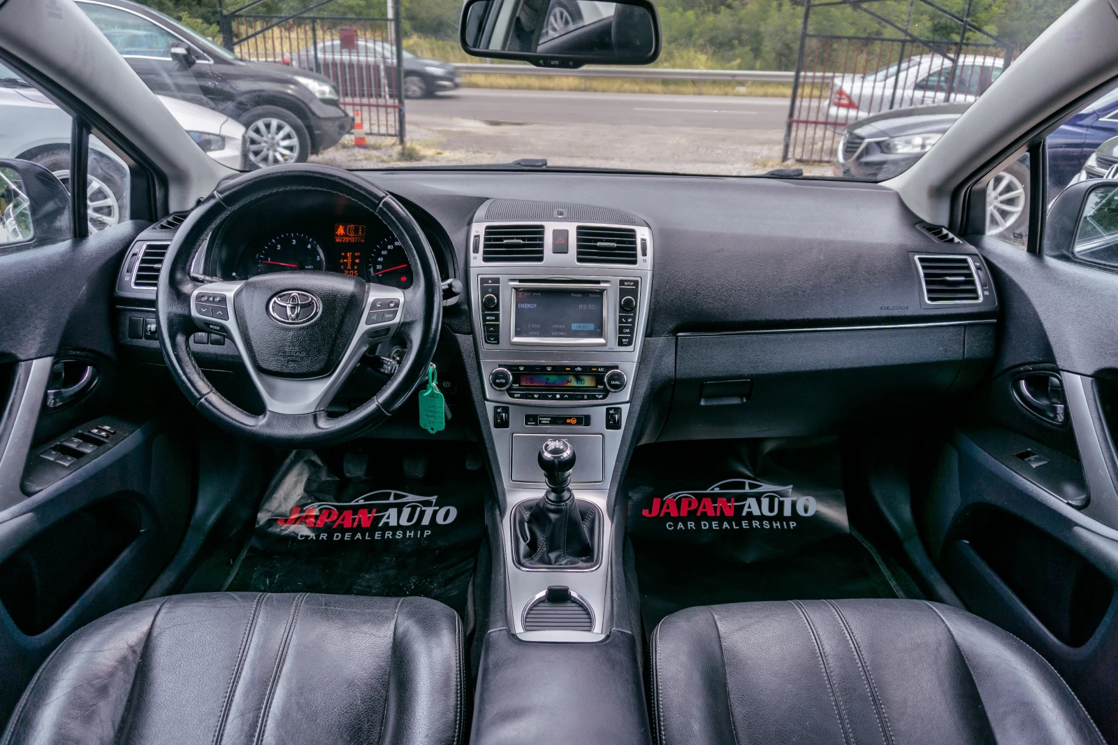 Toyota Avensis 2.0 D-4D С Гаранция! Facelift  - изображение 8