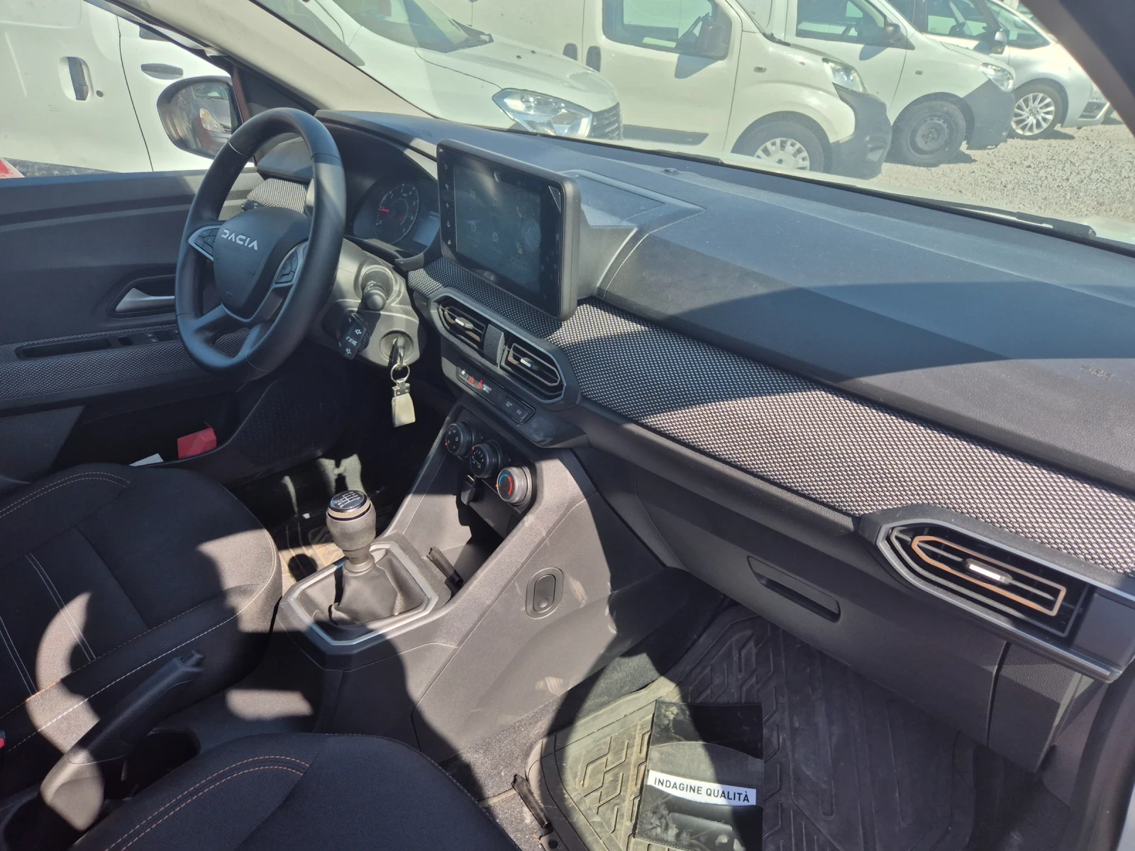 Dacia Sandero 1.0 ГАЗ - изображение 8