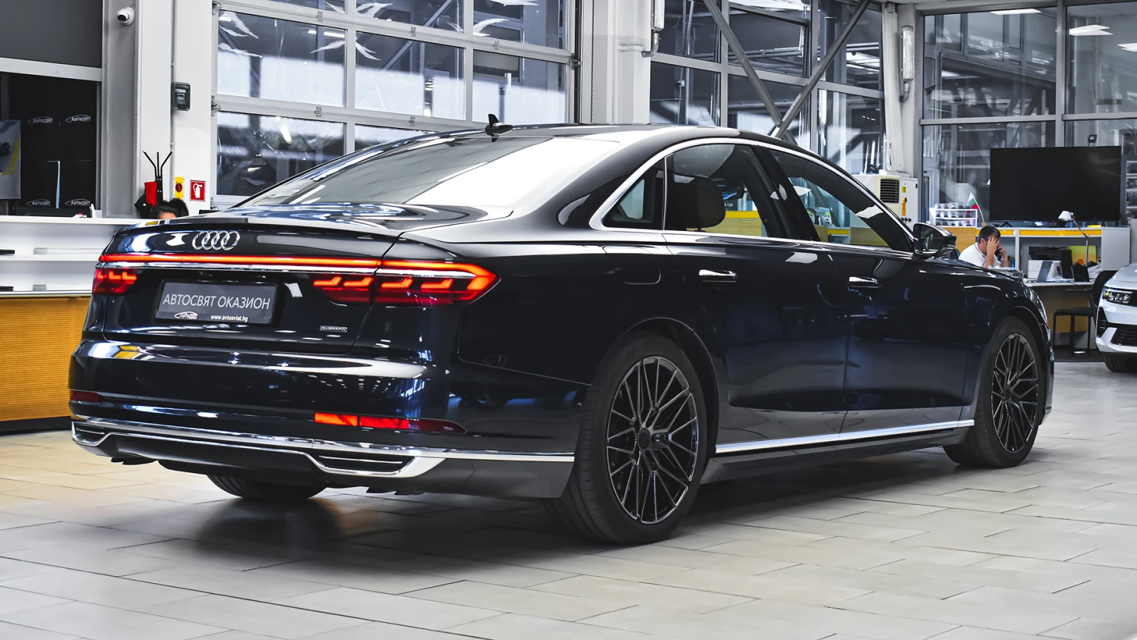 Audi A8 55 TFSI V6 MHEV quattro tiptronic - изображение 6