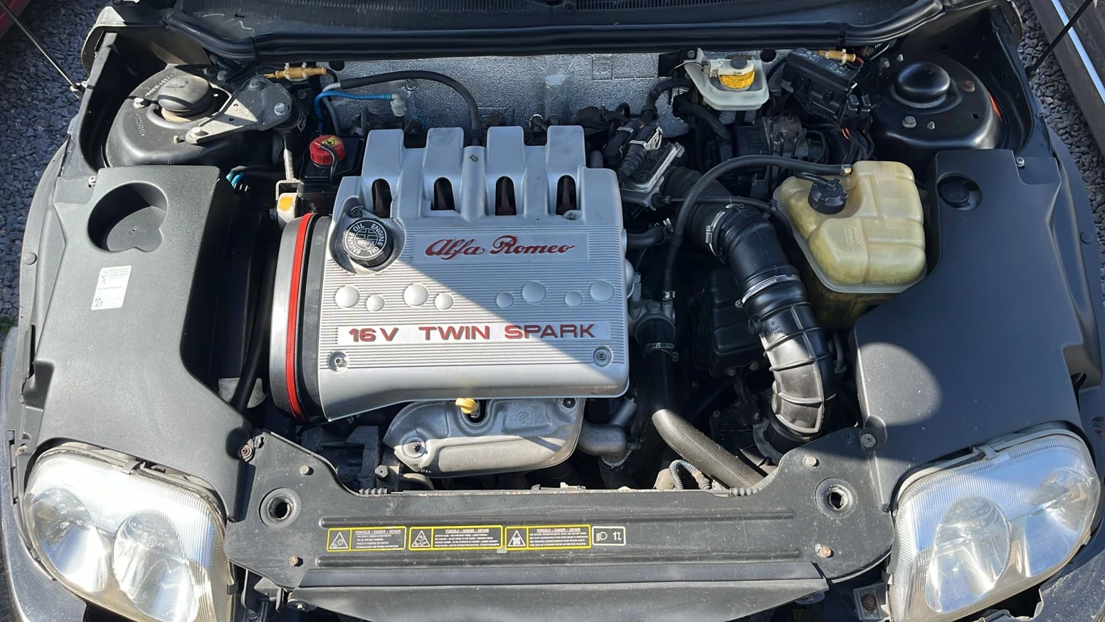 Alfa Romeo Spider 916 | Mobile.bg   13